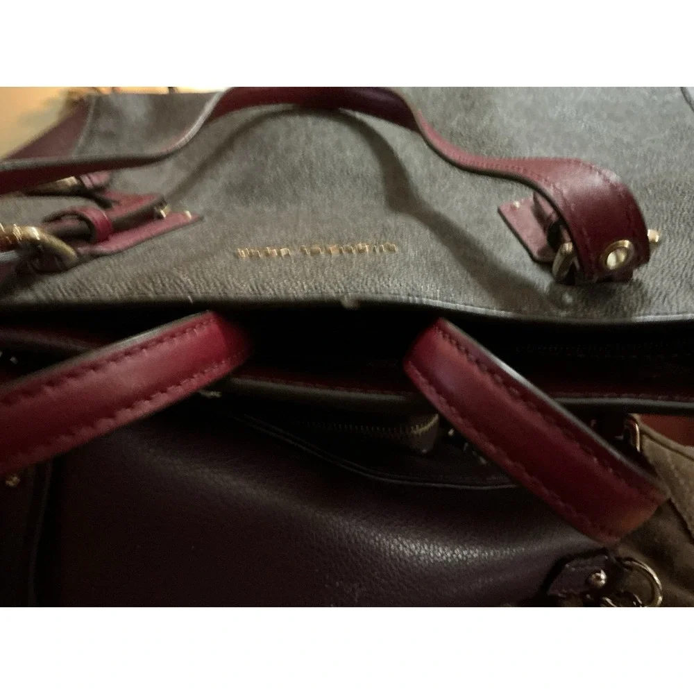 Michael Kors Voyager Medium Crossgrain Leather Tote Bag